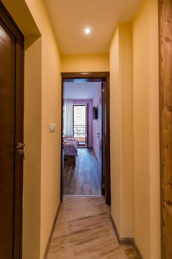 One&Only Apartment Warna