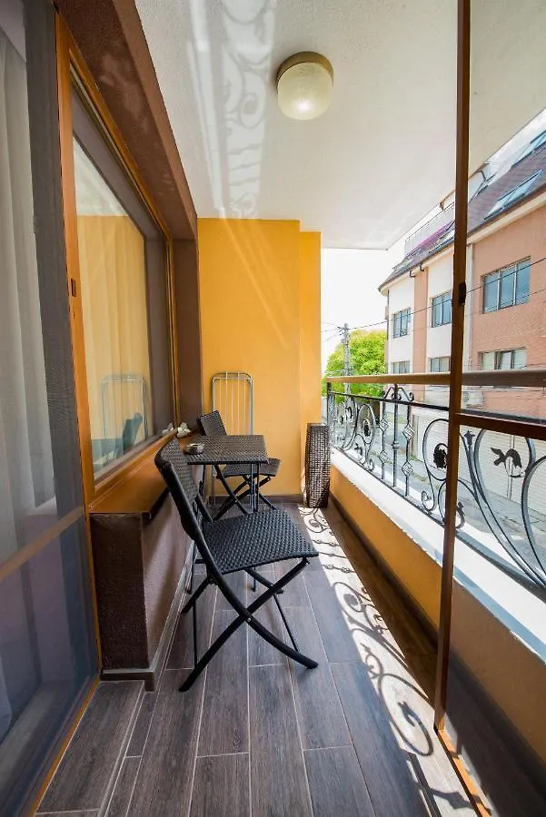 One&Only Apartment Warna