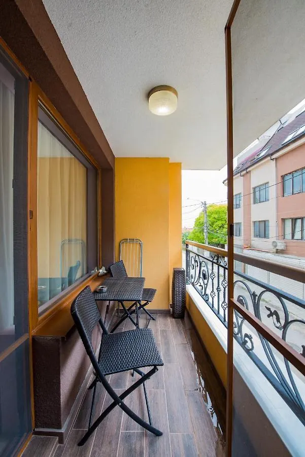 One&Only Apartment Warna